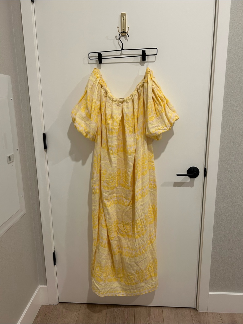 Sunny Yellow Off-Shoulder Maxi Dress with Puff Sleeves